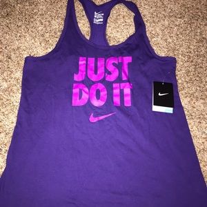 Nike Women’s Size Large Tank